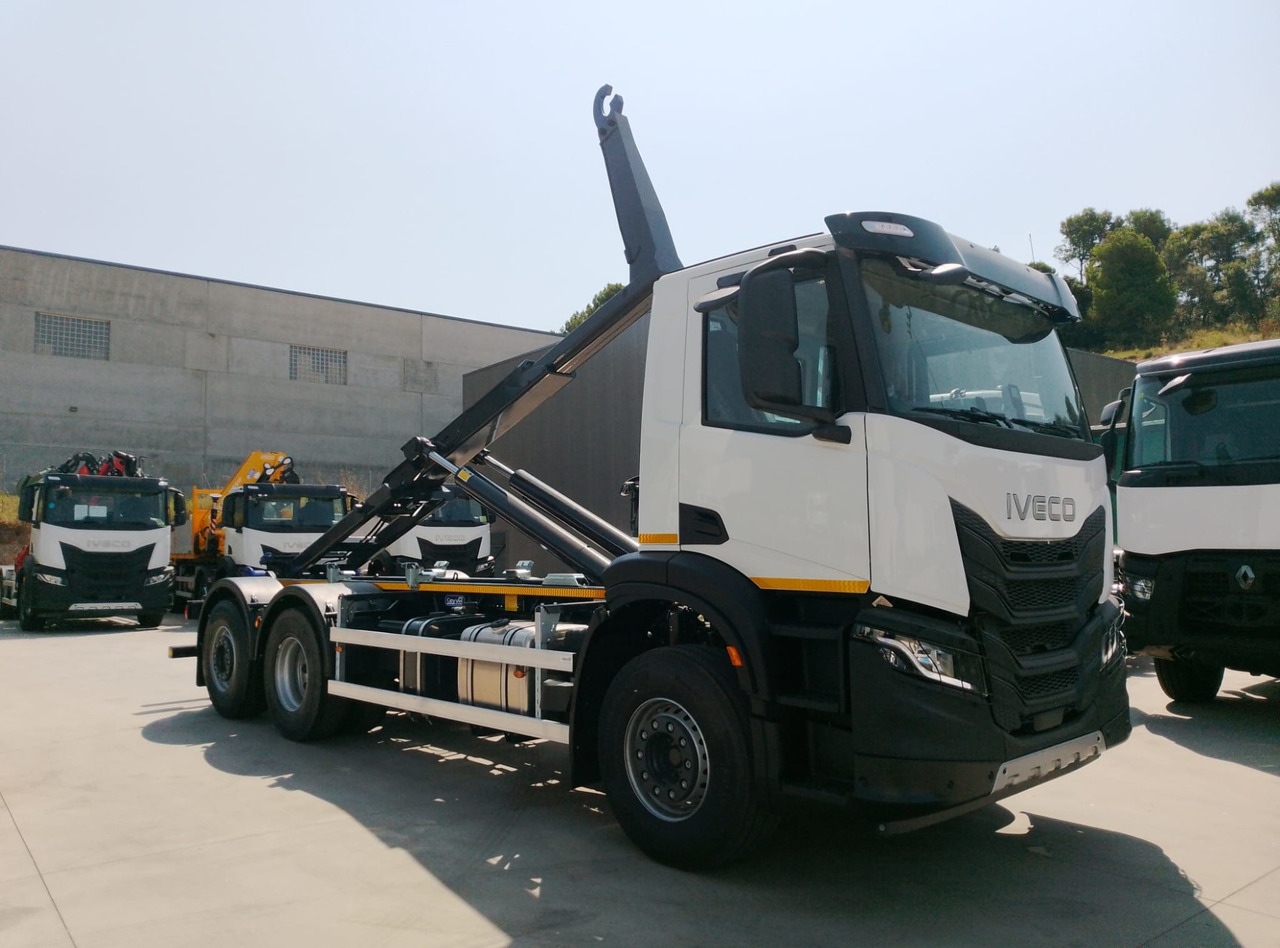 IVECO AD280X40 YPS ON X-WAY E6 (Hook Equipment) - Xe tải nâng móc: hình 1 IVECO AD280X40 YPS ON X-WAY E6 (Hook Equipment) - Xe tải nâng móc: hình 1