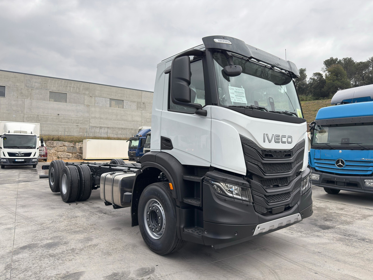 IVECO AD280X46 YPS ON X-Way E6 (Chassis) - Xe tải khung gầm: hình 2 IVECO AD280X46 YPS ON X-Way E6 (Chassis) - Xe tải khung gầm: hình 2