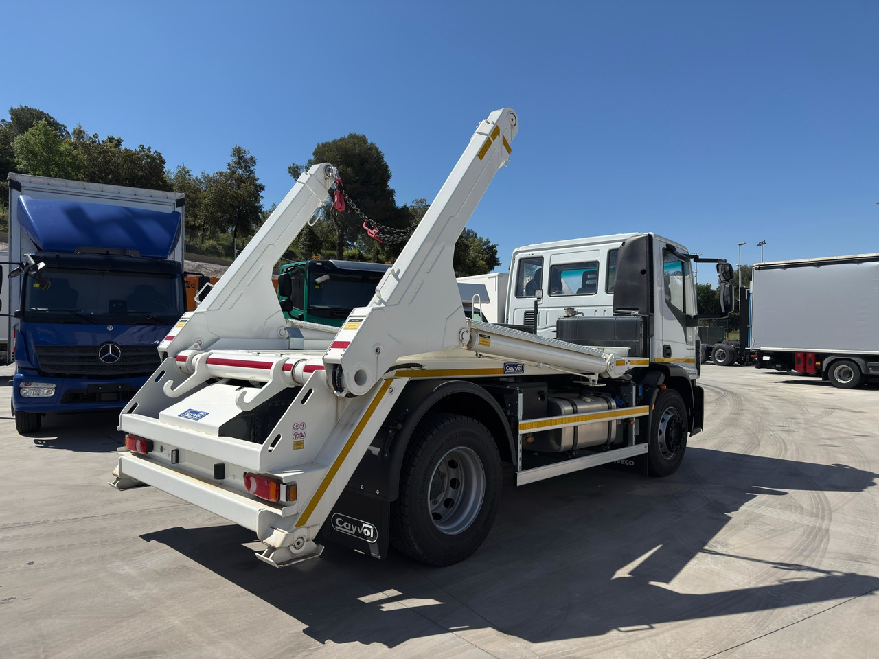 IVECO ML190E28L Eurocargo E6 (Track Equipment) - Xe tải chở thùng nhỏ: hình 3 IVECO ML190E28L Eurocargo E6 (Track Equipment) - Xe tải chở thùng nhỏ: hình 3