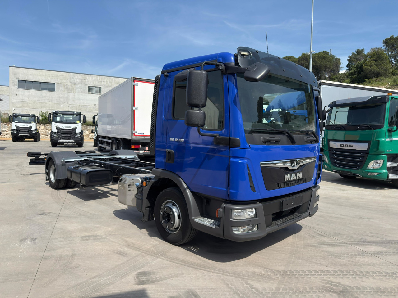 MAN 12.190 BL TGL E6 (Chassis) - Xe tải khung gầm: hình 2 MAN 12.190 BL TGL E6 (Chassis) - Xe tải khung gầm: hình 2