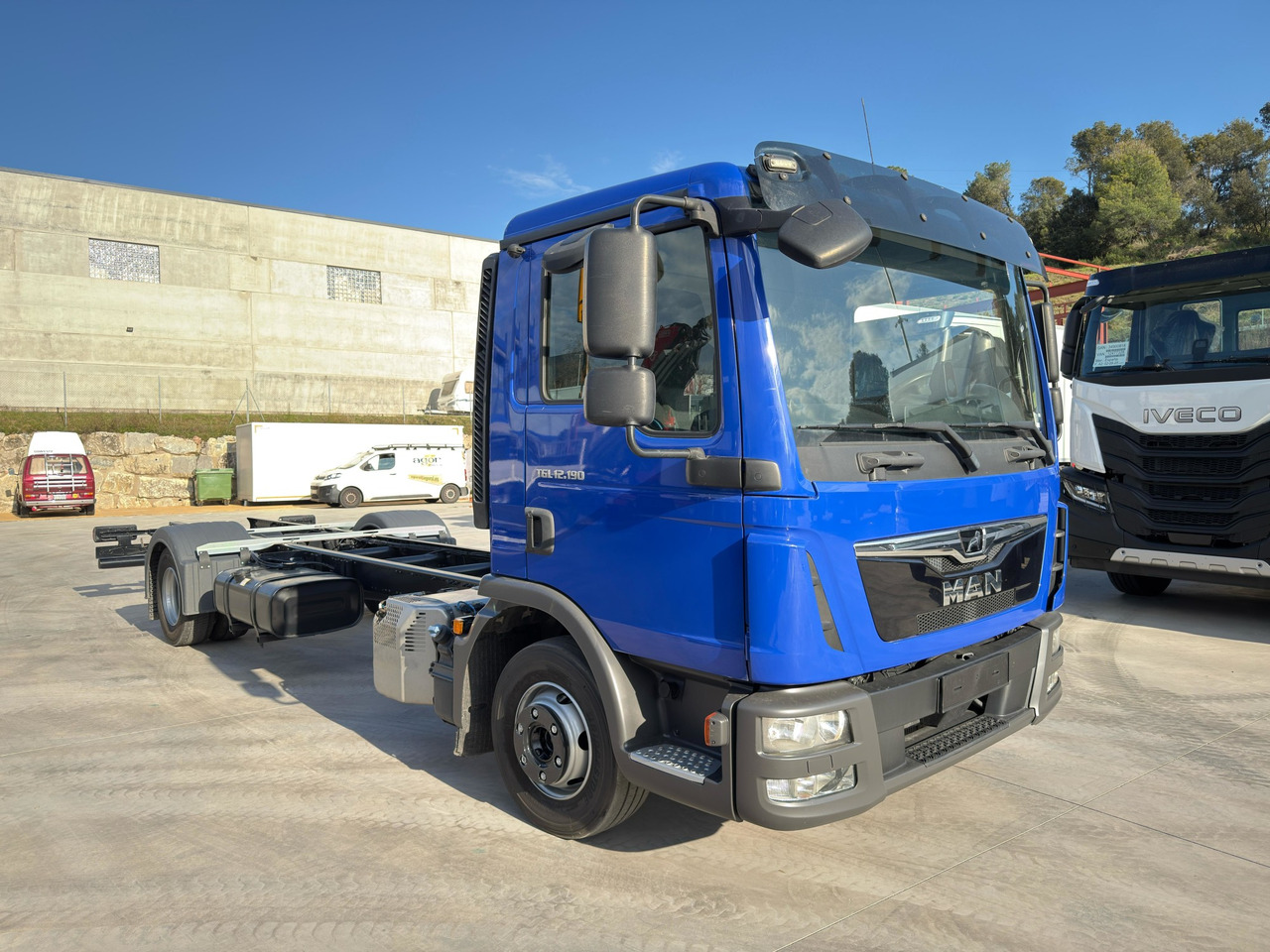 MAN 12.190 BL TGL E6 (Chassis) - Xe tải khung gầm: hình 2 MAN 12.190 BL TGL E6 (Chassis) - Xe tải khung gầm: hình 2
