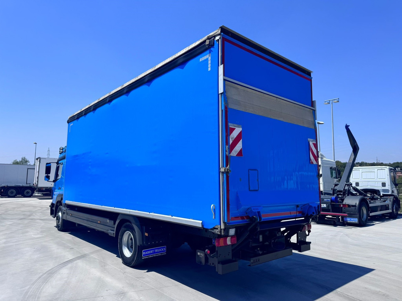 MERCEDES BENZ 13.30L Atego E6 (Tauliner) - Xe tải thùng mui bạt: hình 3 MERCEDES BENZ 13.30L Atego E6 (Tauliner) - Xe tải thùng mui bạt: hình 3