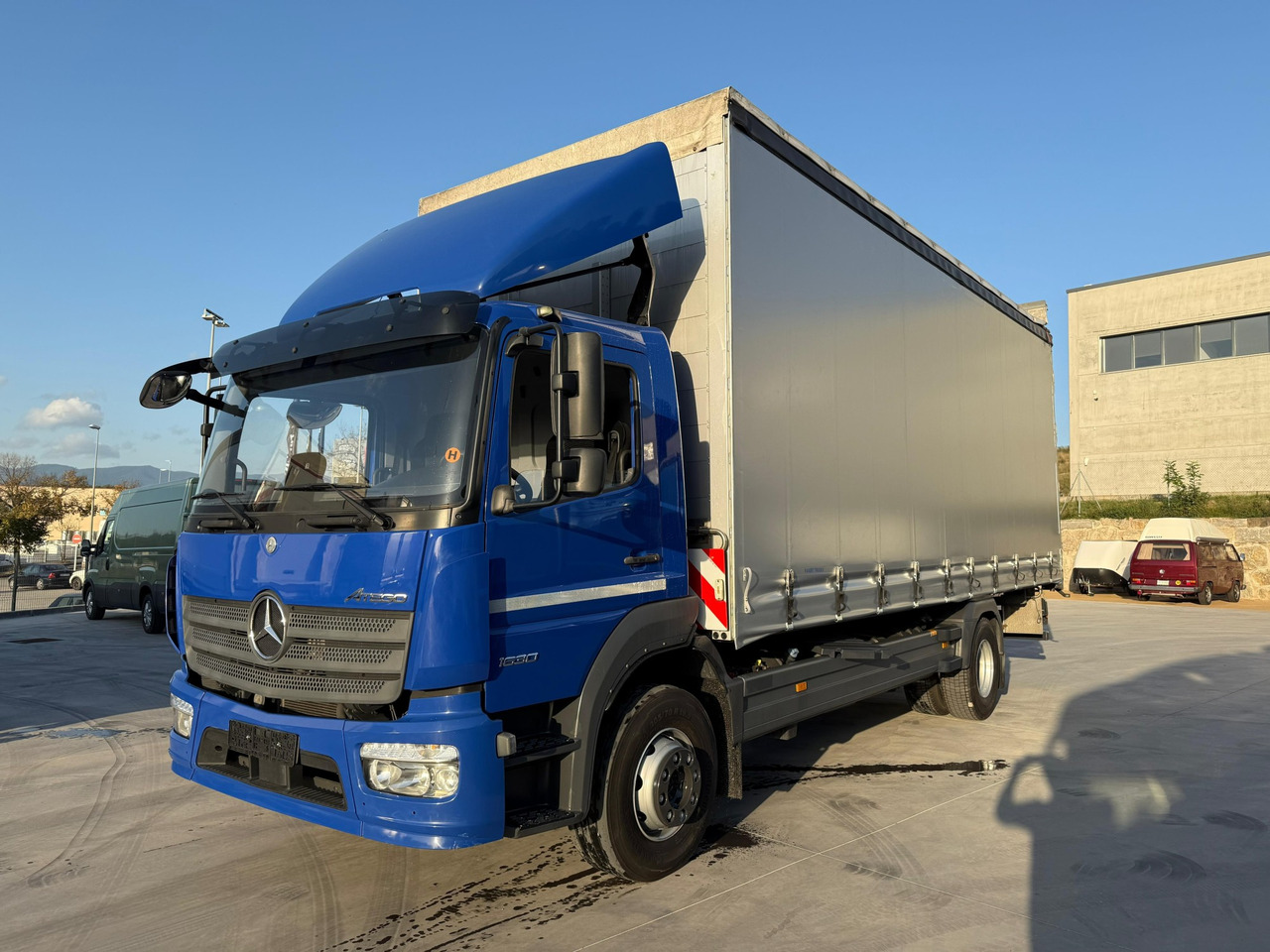 MERCEDES BENZ 16.30L Atego E6 (Tauliner) - Xe tải thùng mui bạt: hình 1 MERCEDES BENZ 16.30L Atego E6 (Tauliner) - Xe tải thùng mui bạt: hình 1