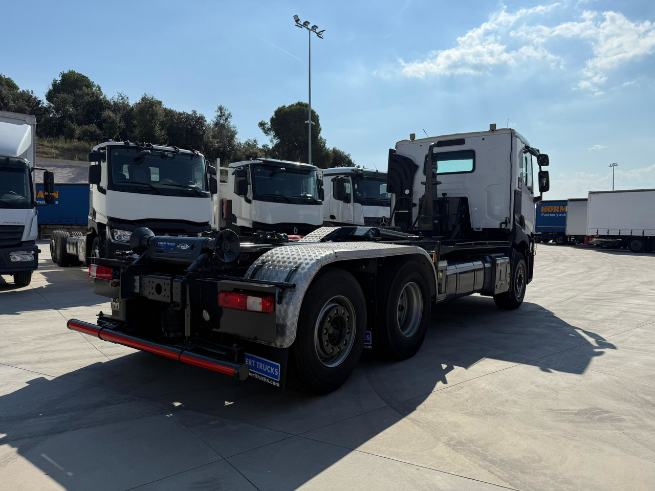 RENAULT C430 TI E6 (Hook) - Xe tải nâng móc: hình 3 RENAULT C430 TI E6 (Hook) - Xe tải nâng móc: hình 3