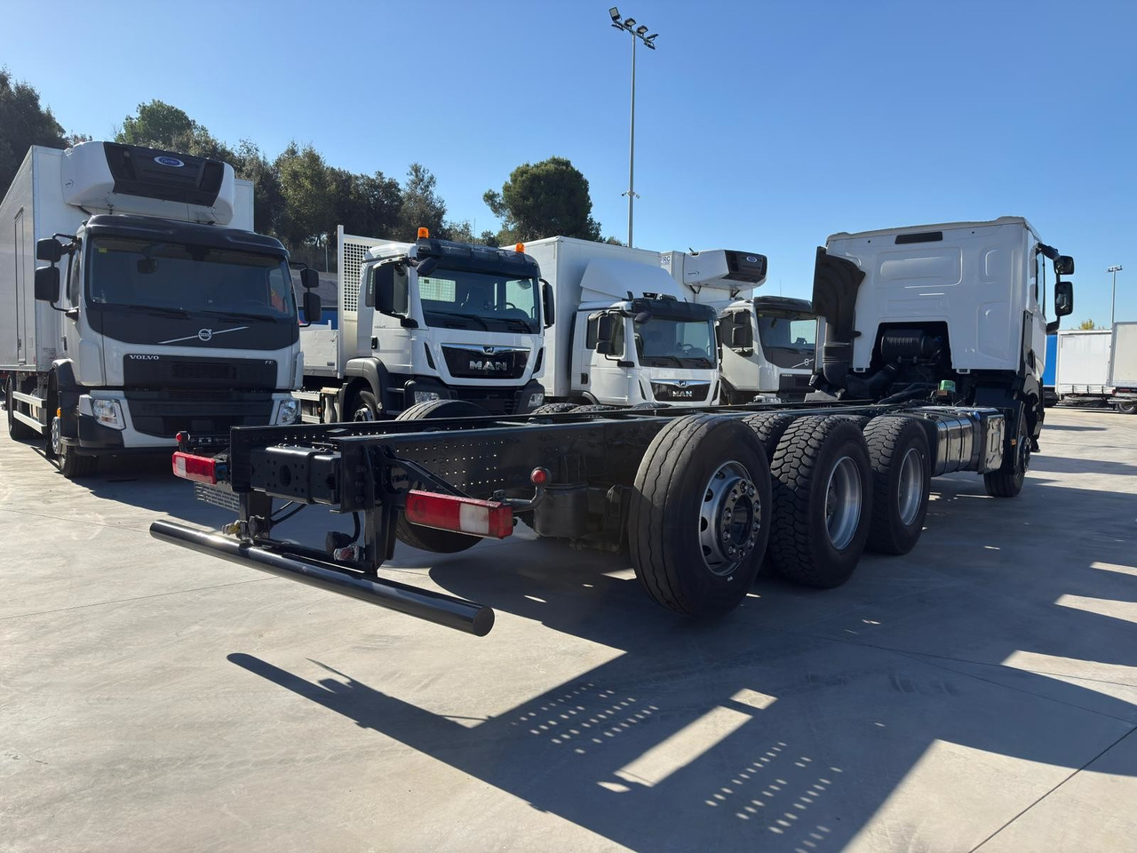 RENAULT C460 E6 (Chassis) - Xe tải khung gầm: hình 3 RENAULT C460 E6 (Chassis) - Xe tải khung gầm: hình 3