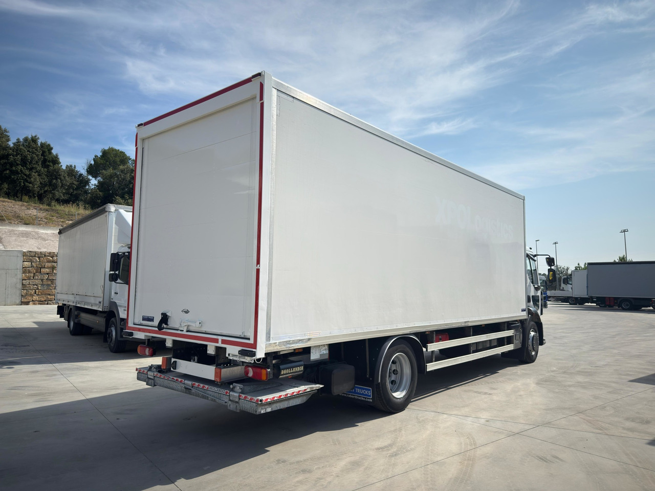 RENAULT D19 E6 (VAN) - Xe tải hộp: hình 3 RENAULT D19 E6 (VAN) - Xe tải hộp: hình 3