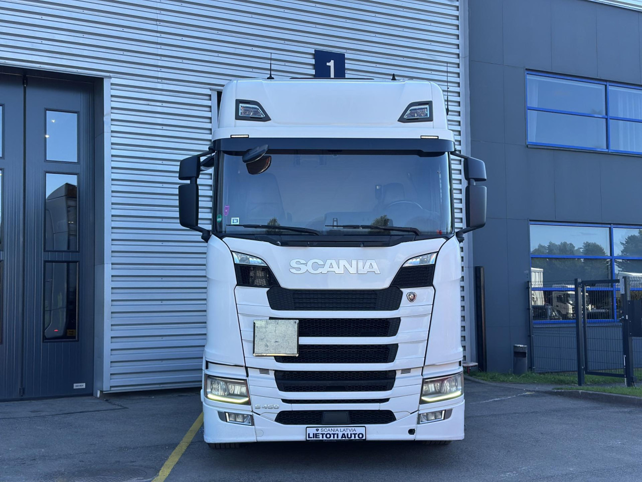 SCANIA S 450 A4x2EB - Xe đầu kéo: hình 3 SCANIA S 450 A4x2EB - Xe đầu kéo: hình 3