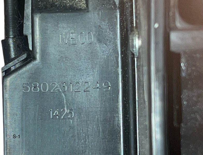 Iveco S-WAY - Thân xe và ngoại thất: hình 4 Iveco S-WAY - Thân xe và ngoại thất: hình 4