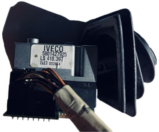 Iveco STRALIS 6 - Rơ le: hình 2 Iveco STRALIS 6 - Rơ le: hình 2