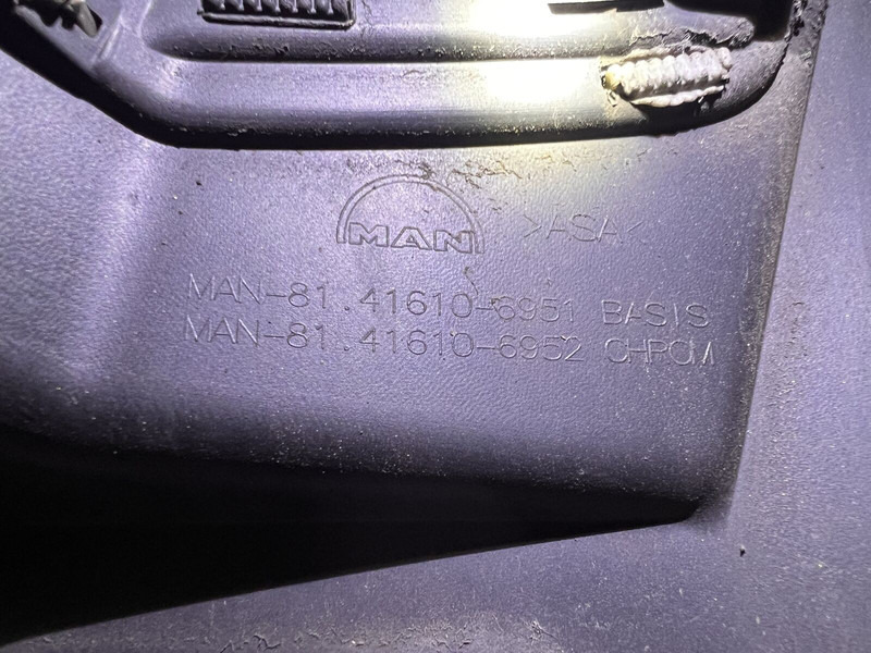 MAN - Lưới tản nhiệt: hình 3 MAN - Lưới tản nhiệt: hình 3