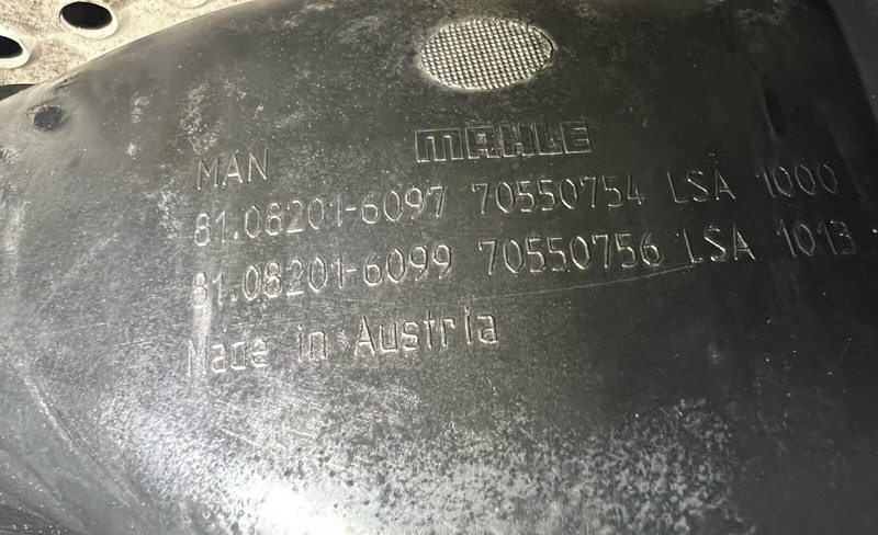 MAN  - Ống nạp khí: hình 3 MAN  - Ống nạp khí: hình 3