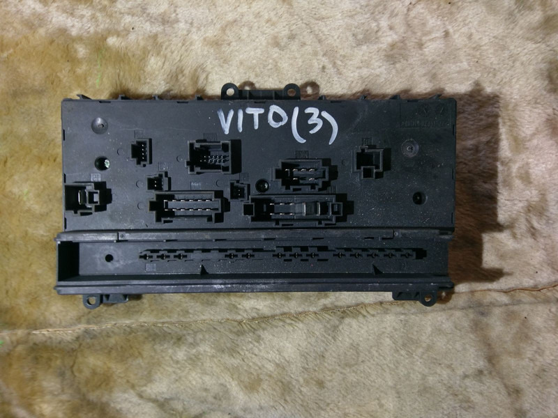 Mercedes-Benz A6395450404 - Linh kiện điện: hình 1 Mercedes-Benz A6395450404 - Linh kiện điện: hình 1