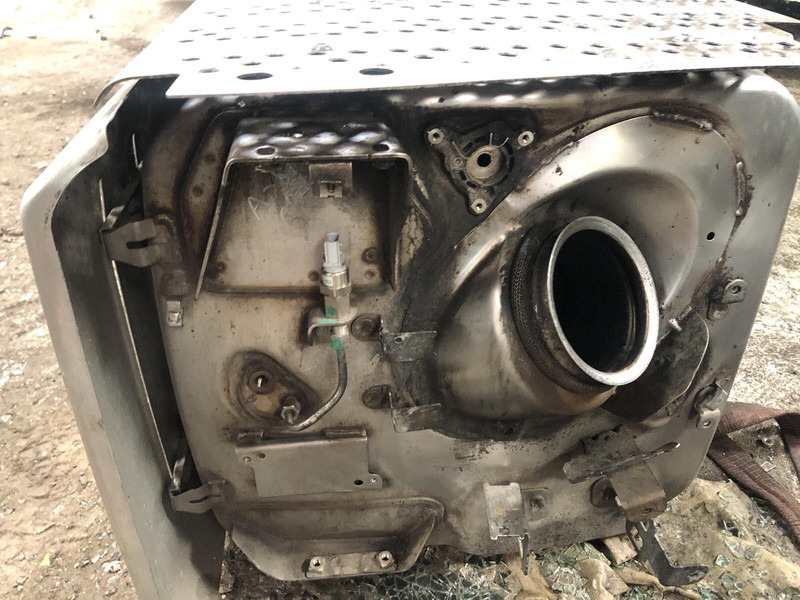 Mercedes-Benz ACTROS - Bộ chuyển đổi xúc tác: hình 3 Mercedes-Benz ACTROS - Bộ chuyển đổi xúc tác: hình 3