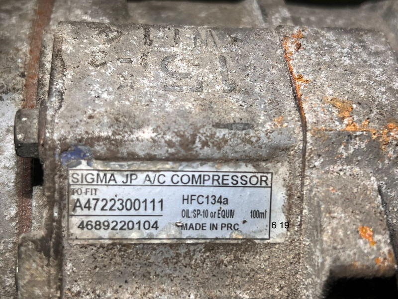 Mercedes-Benz - Lốc điều hòa: hình 2 Mercedes-Benz - Lốc điều hòa: hình 2