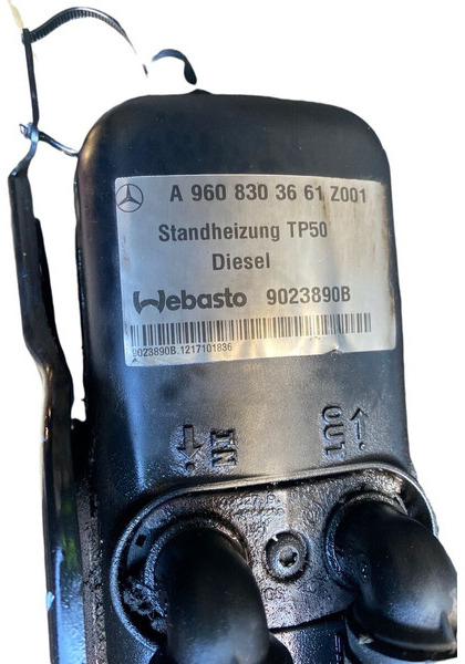 Mercedes-Benz - Cabin và nội thất: hình 3 Mercedes-Benz - Cabin và nội thất: hình 3