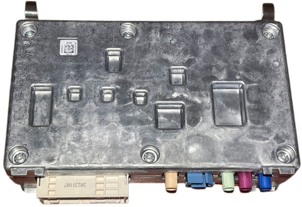 Mercedes-Benz MP5 - ECU: hình 2 Mercedes-Benz MP5 - ECU: hình 2