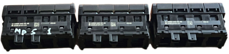 Mercedes-Benz Switch - Bảng điều khiển: hình 2 Mercedes-Benz Switch - Bảng điều khiển: hình 2