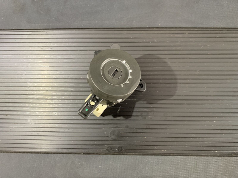 Volvo FH - Phụ tùng: hình 2 Volvo FH - Phụ tùng: hình 2