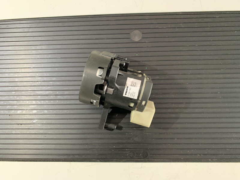 Volvo FH - Phụ tùng: hình 3 Volvo FH - Phụ tùng: hình 3