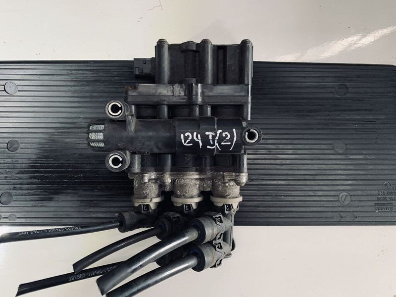 Scania 124 - Phụ tùng phanh: hình 3 Scania 124 - Phụ tùng phanh: hình 3