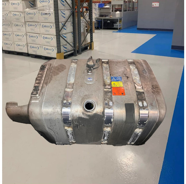 Scania - Bình nhiên liệu: hình 3 Scania - Bình nhiên liệu: hình 3