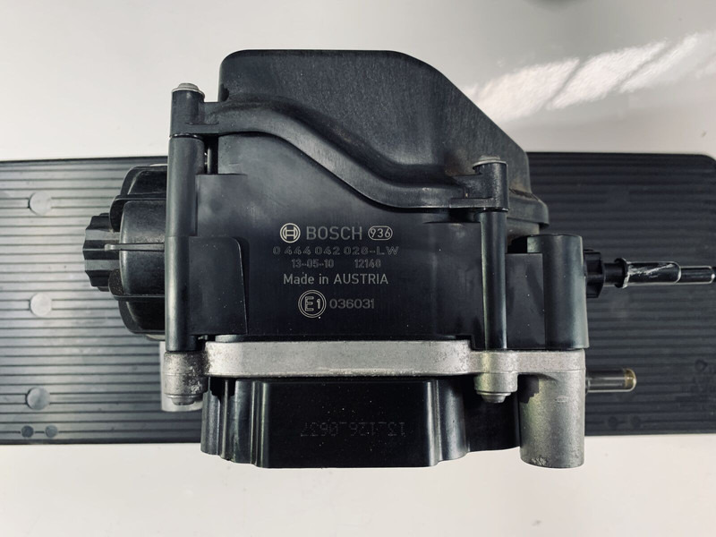 Volvo FH Bosch - Hệ thống xả: hình 2 Volvo FH Bosch - Hệ thống xả: hình 2