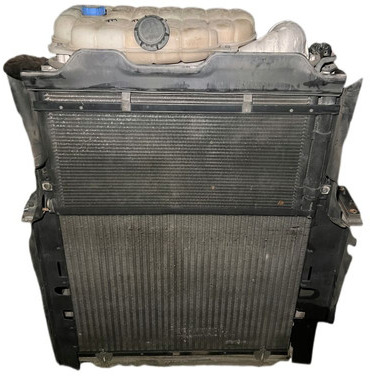 Volvo  - Bộ tản nhiệt: hình 2 Volvo  - Bộ tản nhiệt: hình 2