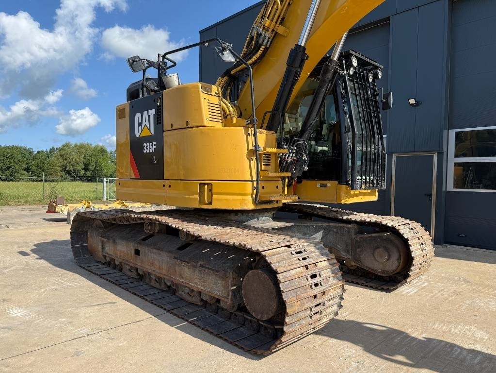 Máy xúc bánh xích CAT 335 F L CR: hình 16