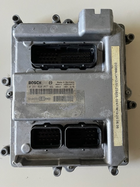 BOSCH Bosch 0281020067 - ECU cho Xe bus đô thị: hình 1 BOSCH Bosch 0281020067 - ECU cho Xe bus đô thị: hình 1