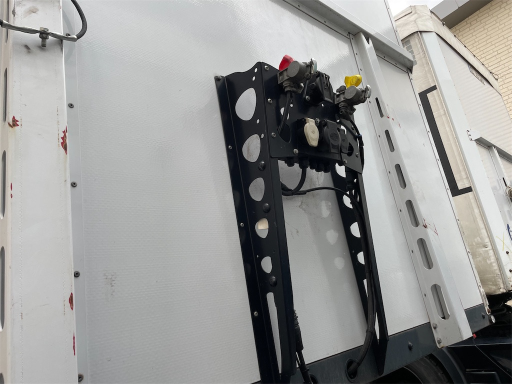 Berger SAPL24 Edscha (2022) - Sơ mi rơ moóc mui bạt: hình 5 Berger SAPL24 Edscha (2022) - Sơ mi rơ moóc mui bạt: hình 5