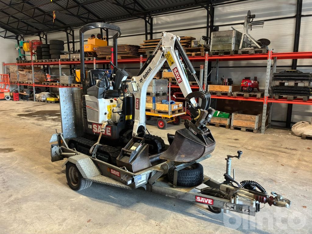 Bobcat E10 - Máy xúc mini: hình 2 Bobcat E10 - Máy xúc mini: hình 2
