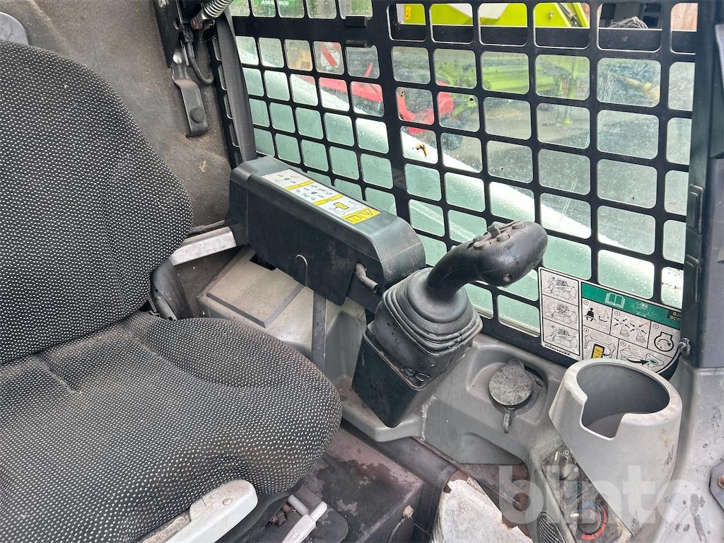 Máy xúc lật đa năng Bobcat S450: hình 7