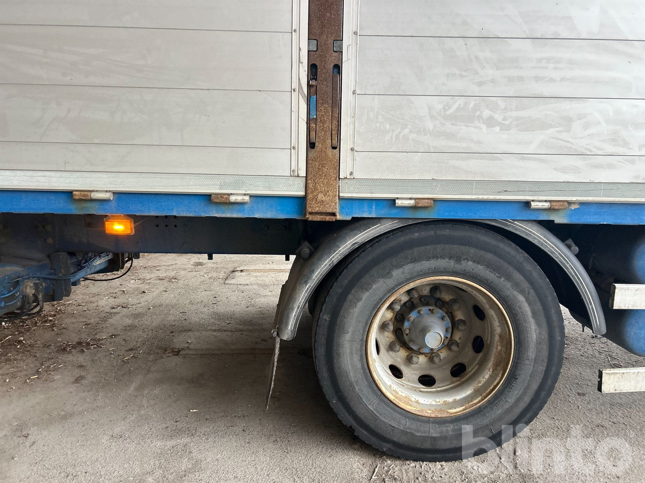 Xe tải thùng lửng/ Phẳng, Xe cẩu tự hành Brädgårdsbil / SCANIA P250 / Nybesiktigad kran: hình 32