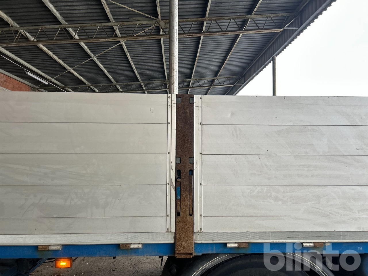 Xe tải thùng lửng/ Phẳng, Xe cẩu tự hành Brädgårdsbil / SCANIA P250 / Nybesiktigad kran: hình 31