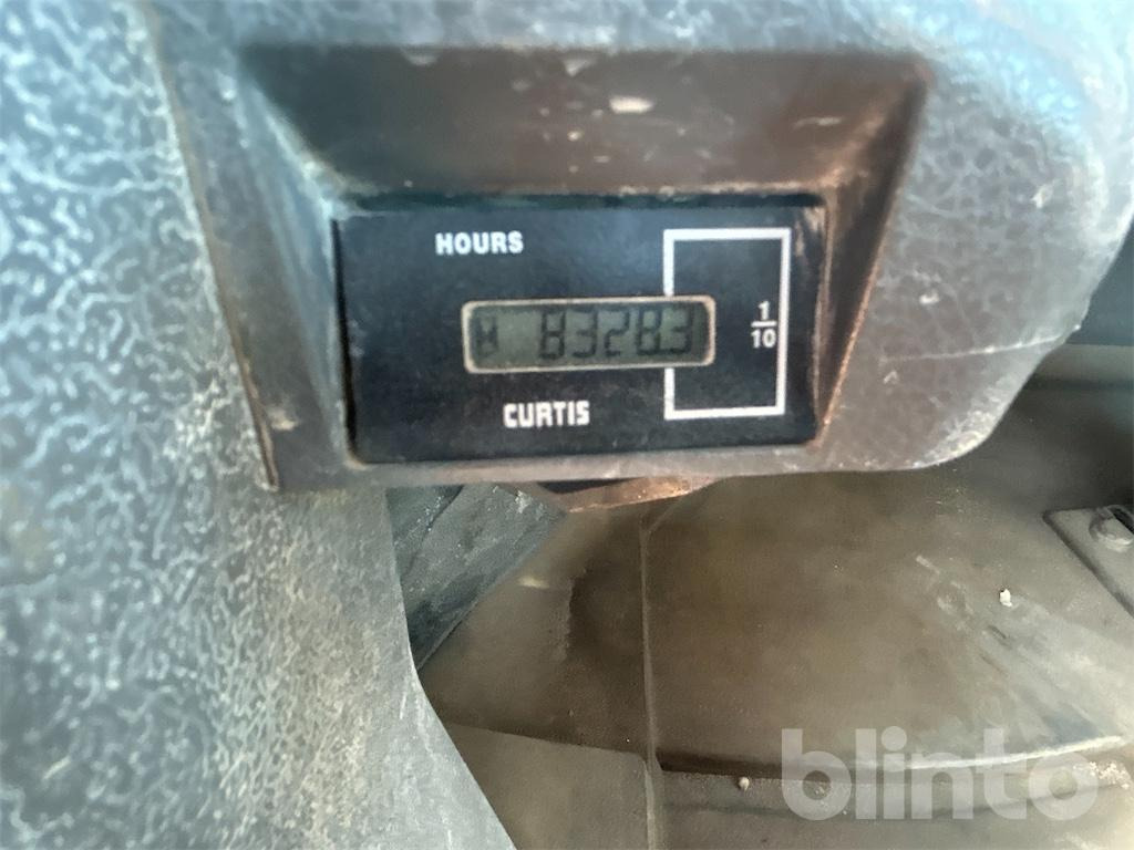 Doosan DL 300 (2012) - Máy xúc lật bánh lốp: hình 5 Doosan DL 300 (2012) - Máy xúc lật bánh lốp: hình 5