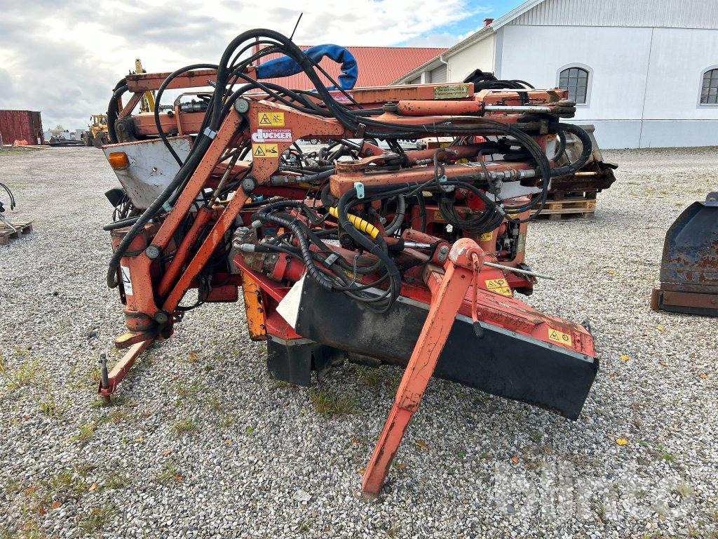 Ducker UNA 600 - Dàn băm cỏ địa hình nghiêng: hình 2 Ducker UNA 600 - Dàn băm cỏ địa hình nghiêng: hình 2