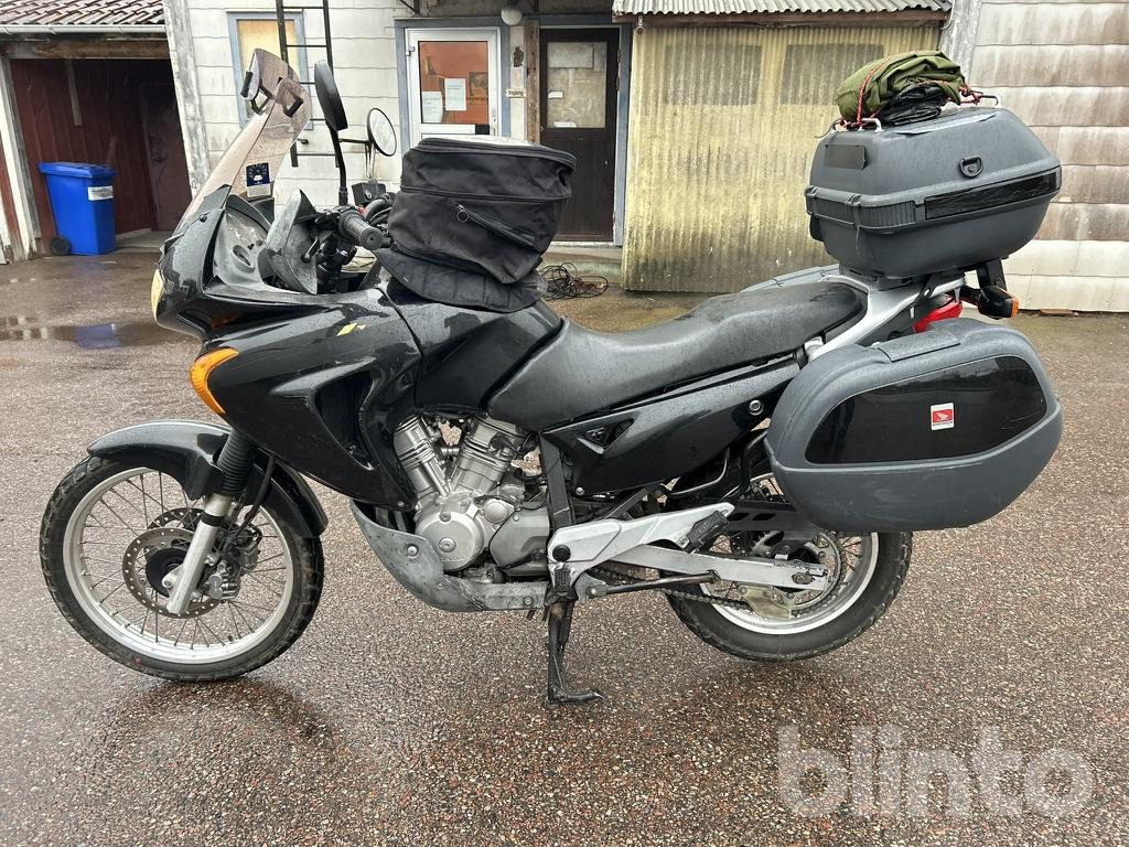 HONDA XL650V Transalp - Xe máy: hình 2 HONDA XL650V Transalp - Xe máy: hình 2
