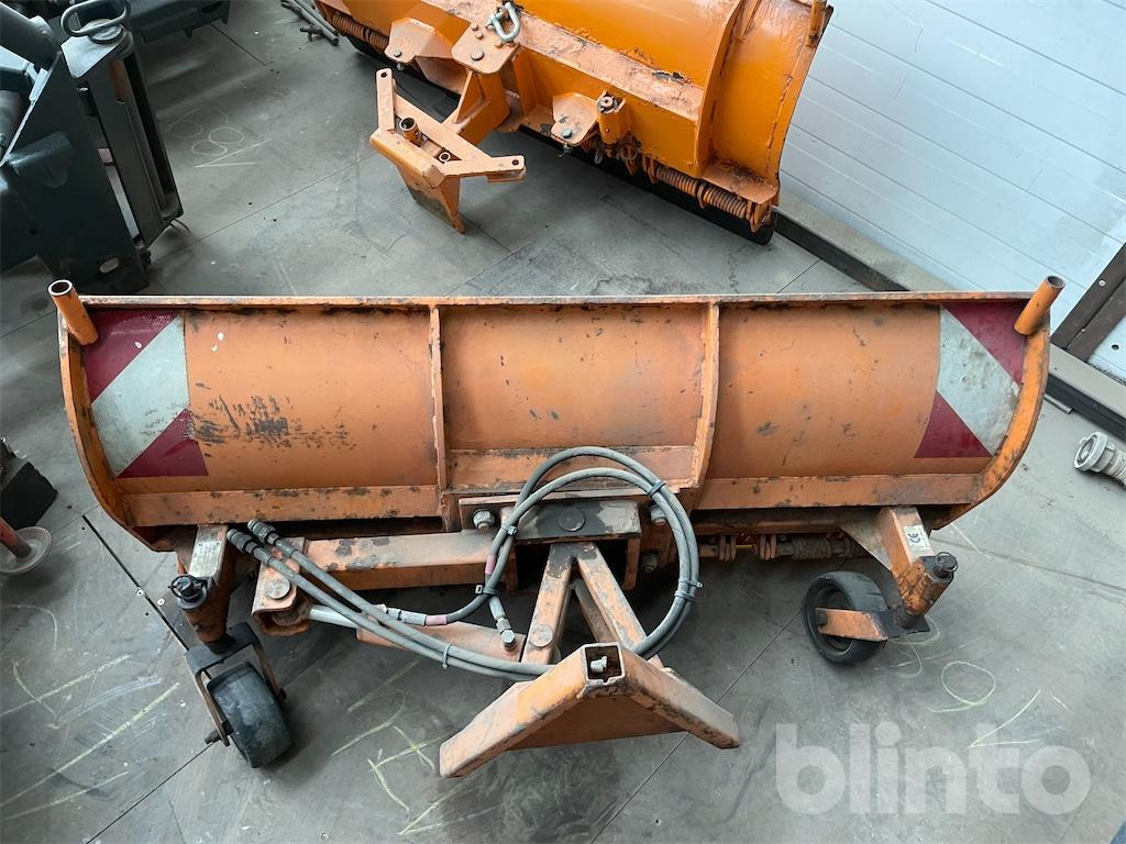 Máy cày Holder C 30 (1992): hình 22 Máy cày Holder C 30 (1992): hình 22