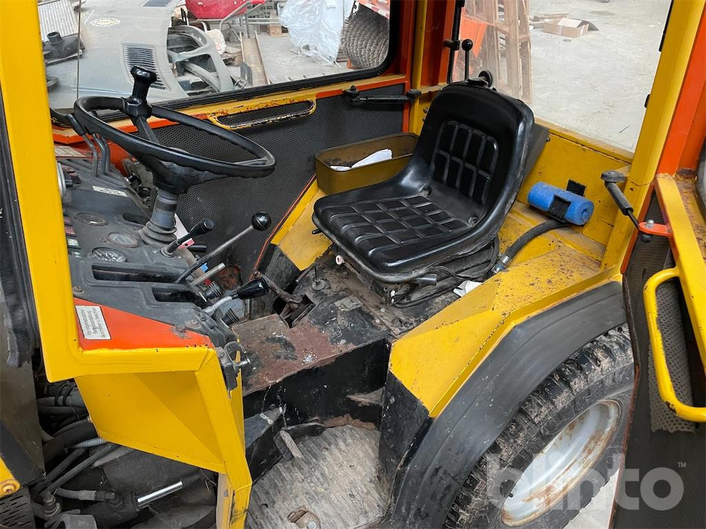 Máy cày Holder C 30 (1992): hình 11 Máy cày Holder C 30 (1992): hình 11