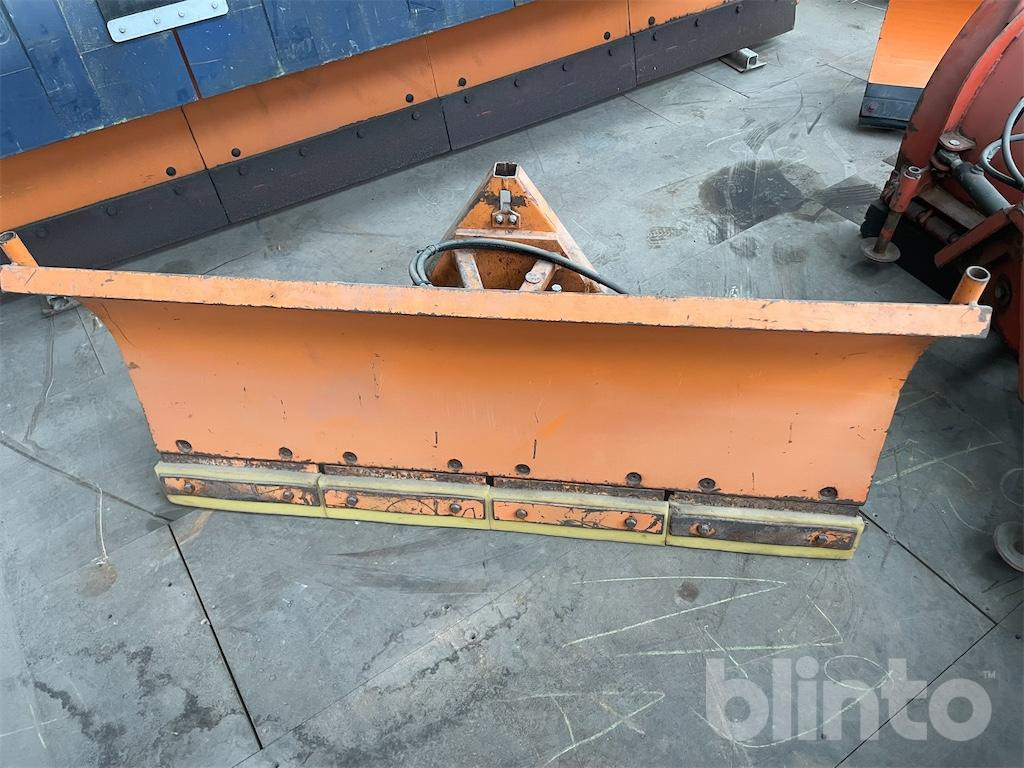 Máy cày Holder C 30 (1992): hình 16 Máy cày Holder C 30 (1992): hình 16