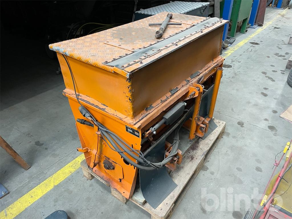 Máy cày Holder C 30 (1992): hình 28 Máy cày Holder C 30 (1992): hình 28