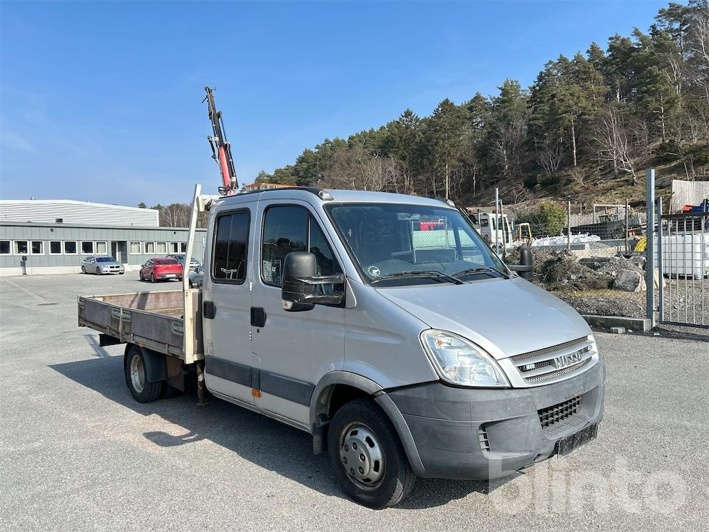 Iveco Daily 3.0HP - Xe tải nhỏ phẳng: hình 4 Iveco Daily 3.0HP - Xe tải nhỏ phẳng: hình 4