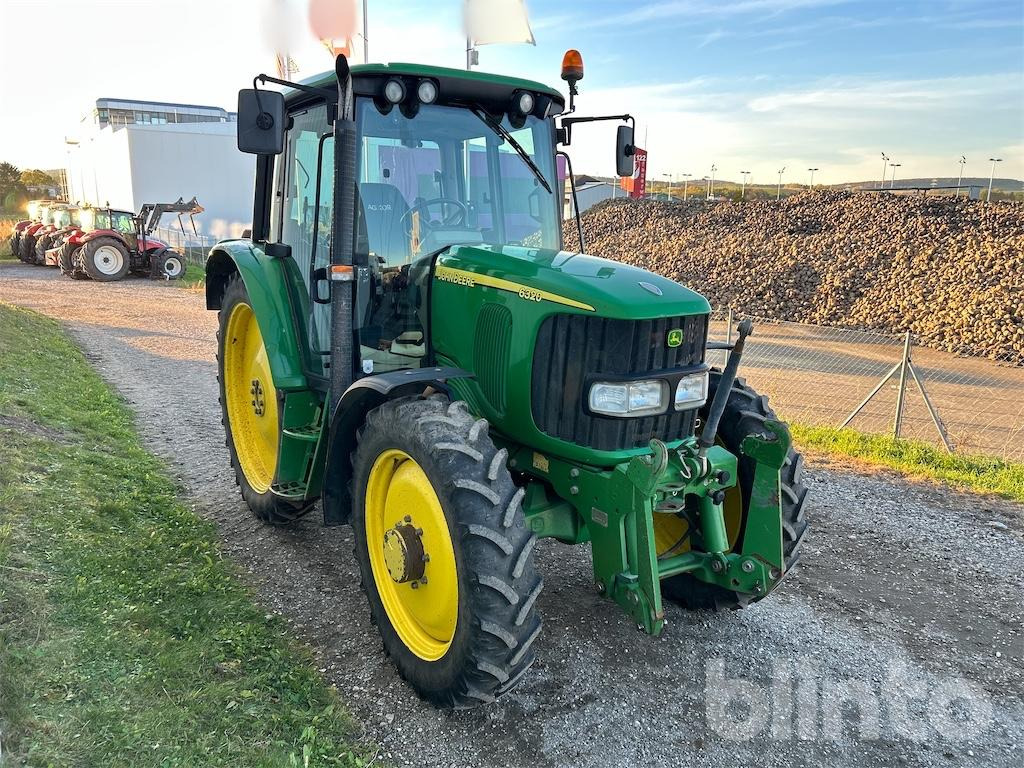 John Deere 6320 (2004) - Máy cày: hình 2 John Deere 6320 (2004) - Máy cày: hình 2