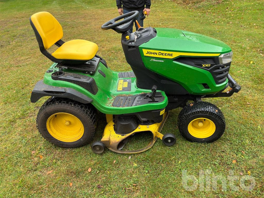 John Deere X167 - Máy cắt cỏ vườn: hình 4 John Deere X167 - Máy cắt cỏ vườn: hình 4