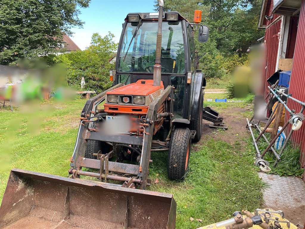 KUBOTA L 2550 DT - Máy xúc trước múc sau: hình 2 KUBOTA L 2550 DT - Máy xúc trước múc sau: hình 2
