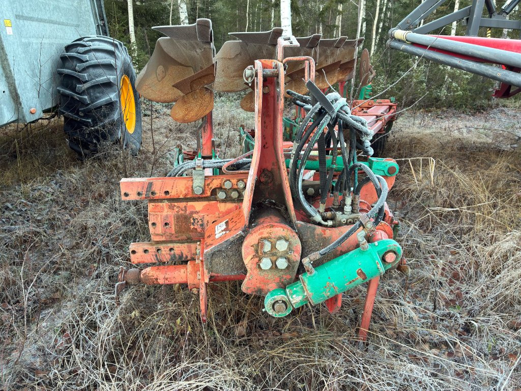 Kverneland 80-160-8 - Cày: hình 2 Kverneland 80-160-8 - Cày: hình 2