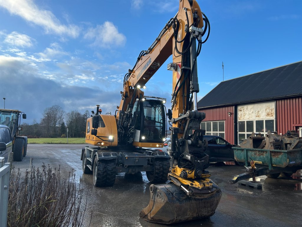 Liebherr 918C - Máy xúc bánh lốp: hình 1 Liebherr 918C - Máy xúc bánh lốp: hình 1