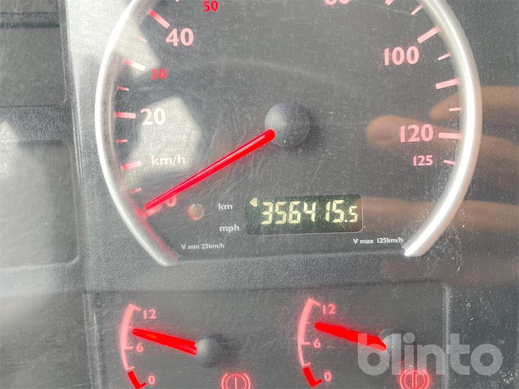 MAN TGA 26.430 (2007) - Xe tải nâng móc: hình 5 MAN TGA 26.430 (2007) - Xe tải nâng móc: hình 5