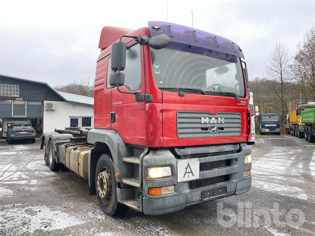 MAN TGA 26.430 (2007) - Xe tải nâng móc: hình 2 MAN TGA 26.430 (2007) - Xe tải nâng móc: hình 2