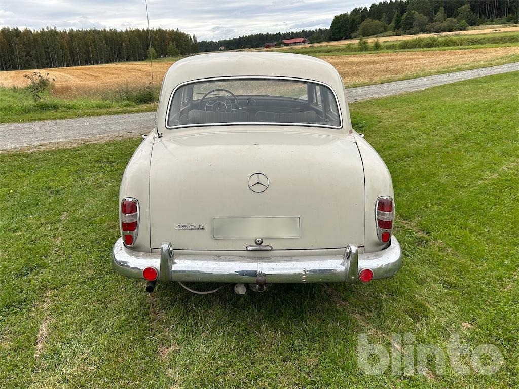 MERCEDES BENZ 180 LIM - Xe hơi: hình 4 MERCEDES BENZ 180 LIM - Xe hơi: hình 4